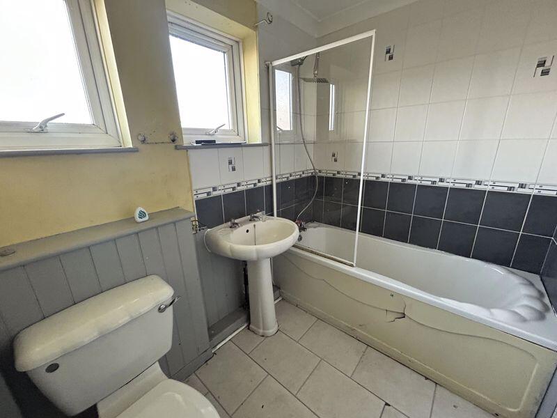 House in North Tyneside, North East - More