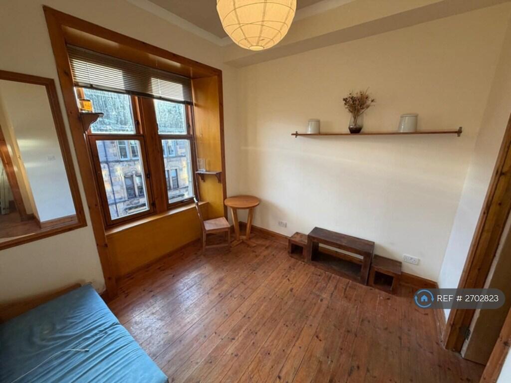 Apartment in Glasgow - View 4