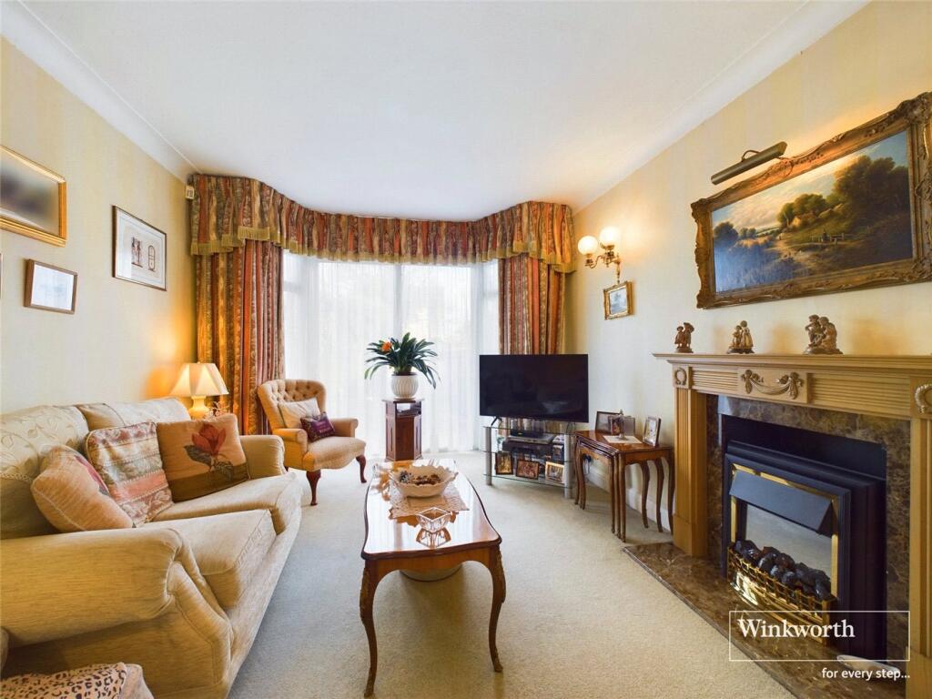 Edgeworth Crescent, Hendon, London, NW4 photo 2