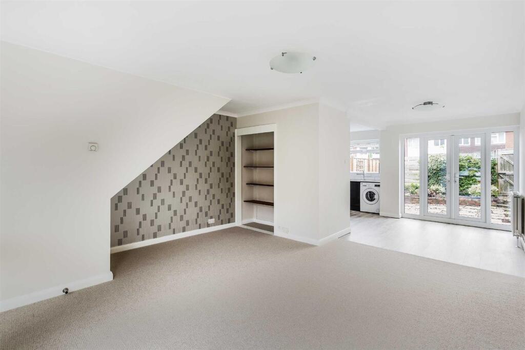 House in Redhill - More