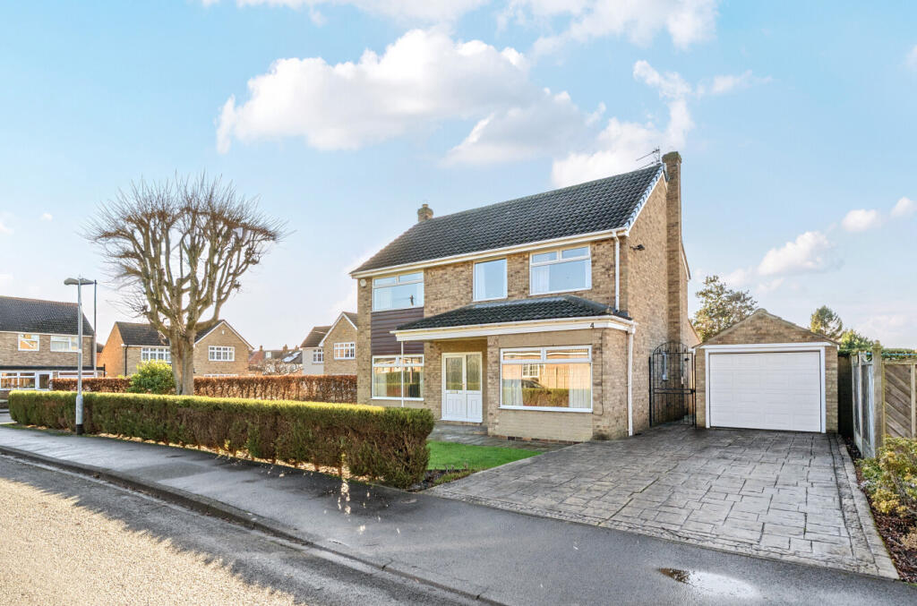 Main image of property: Alexandra Grove, Pudsey, West Yorkshire, LS28