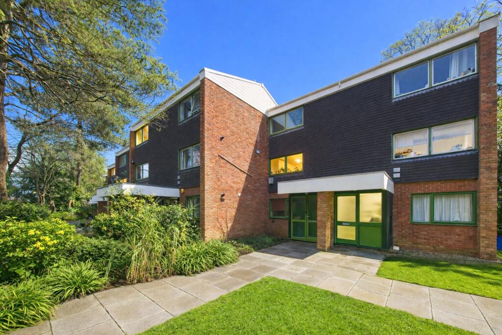 Main image of property: Parkside Road, Reading, Berkshire, RG30