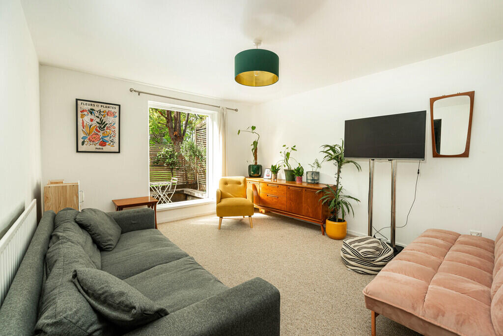Apartment in London - View 4
