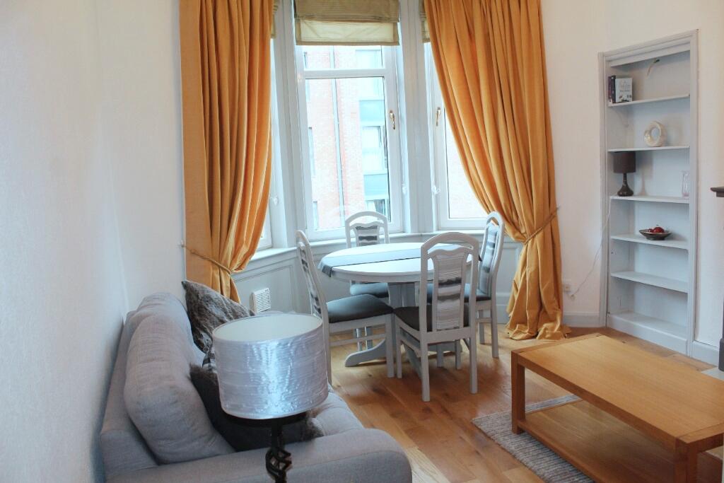 Apartment in Glasgow - View 3