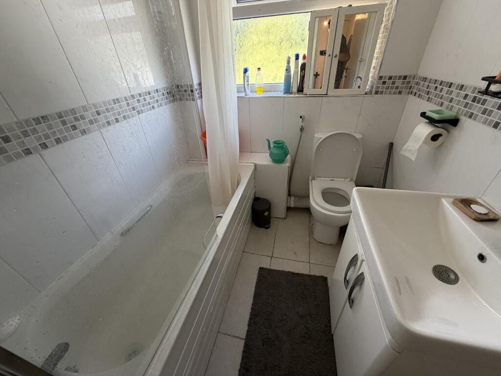 House in Poole, Rossmore - View 5