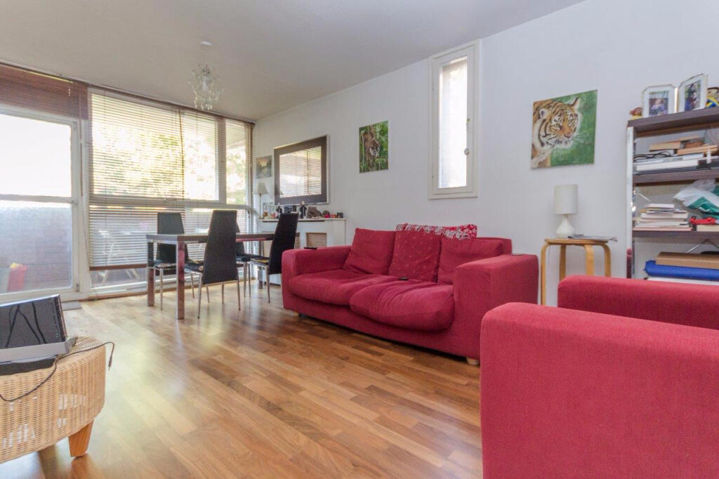 Main image of property: 104 Fordwych Road, London, NW2