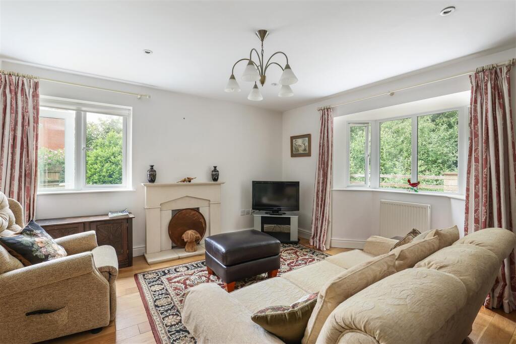 House in Stroud, Rodborough - View 4