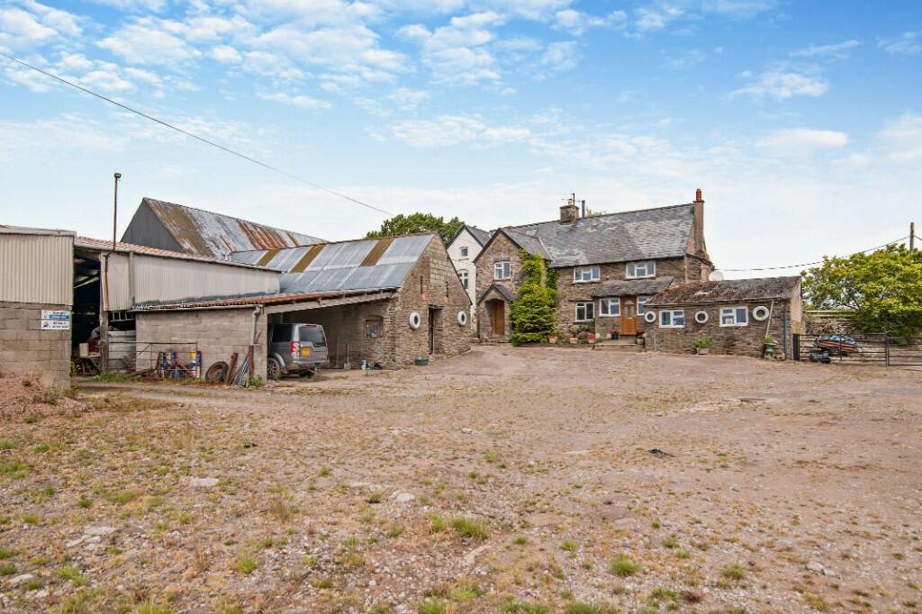 Main image of property: LLANGATTOCK LINGOED, ABERGAVENNY