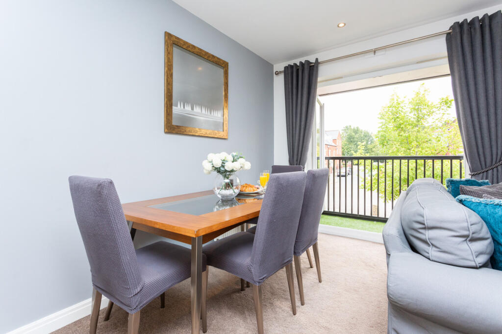 Apartment in Preston - View 5
