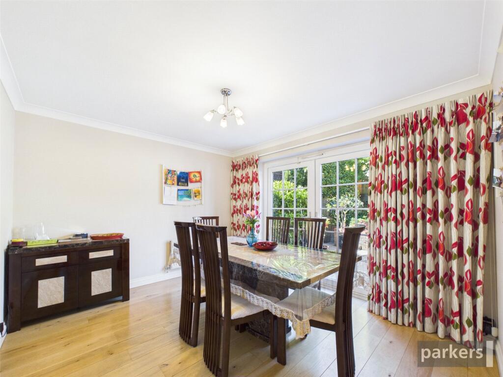 House in Reading, Nores Hill, Shinfield - More