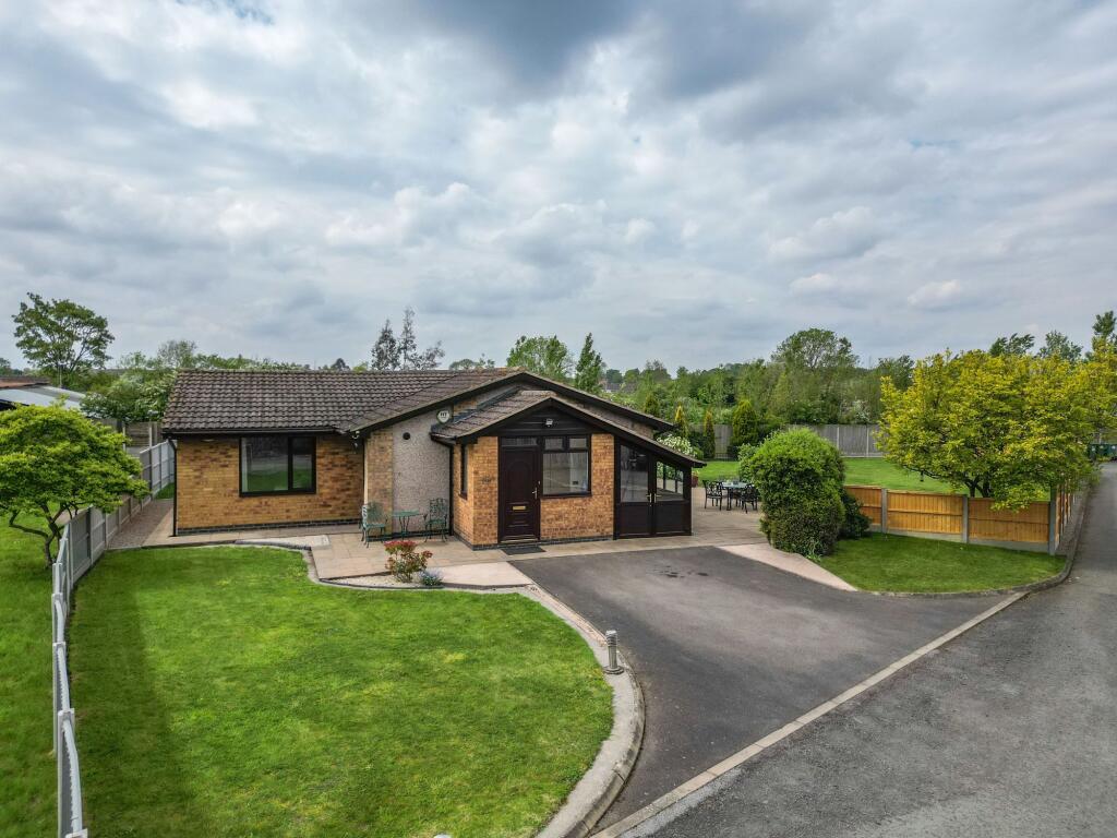 Main image of property: Long Street, Bulkington, CV12