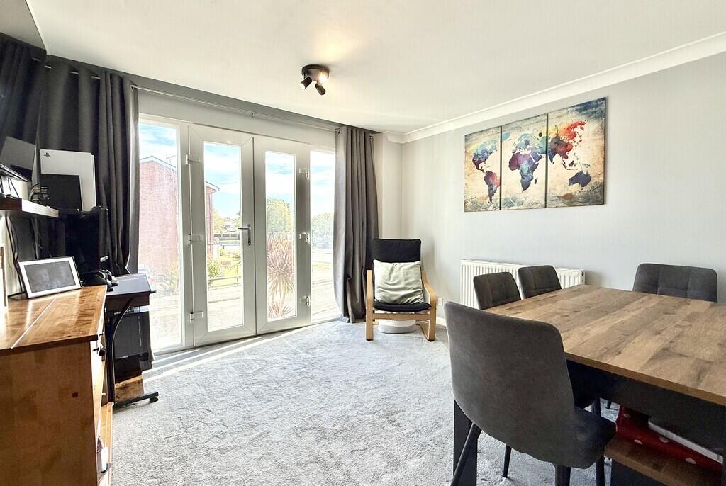 House in Portsmouth - View 4