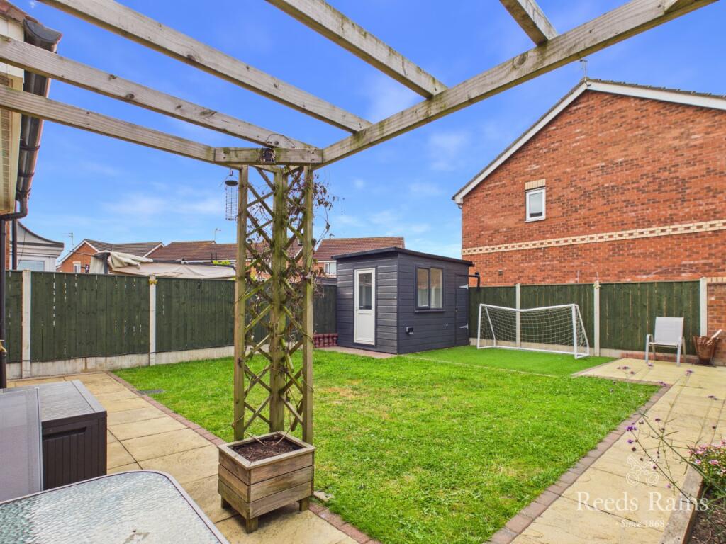 House in Kingston upon Hull, Bransholme - View 3