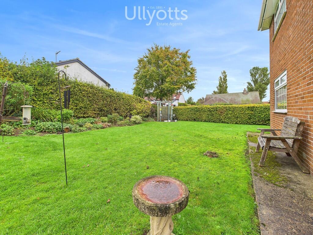 Fairfield Close, Nafferton  photo 2