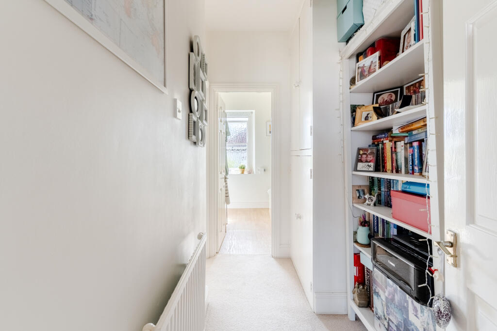 Apartment in Bristol - View 4