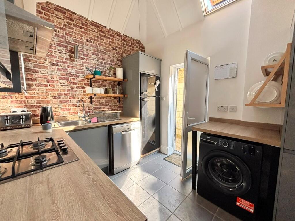 Apartment in Bournemouth - View 3