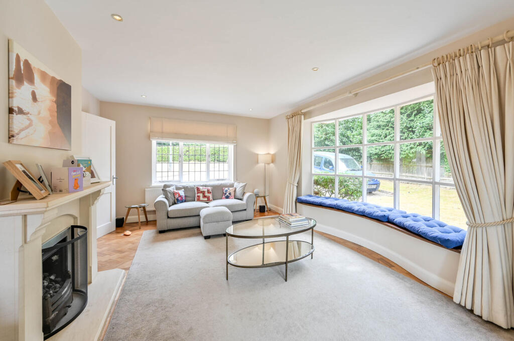 House in Guildford - View 5