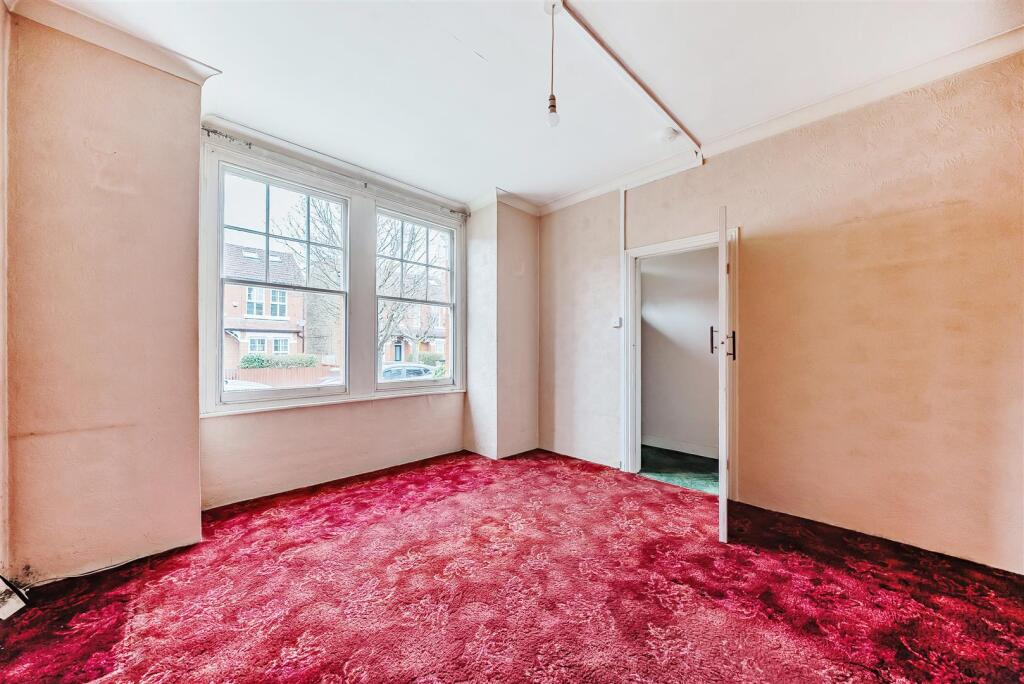 Ellerton Road, Surbiton photo 2
