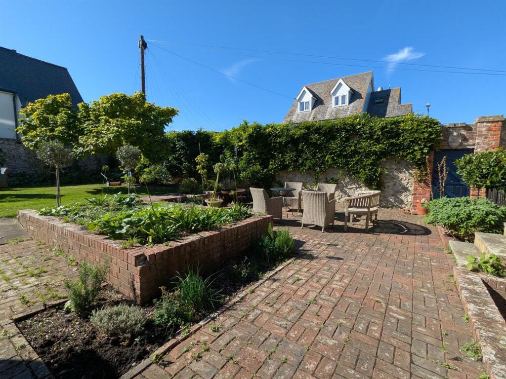 Property photo 11