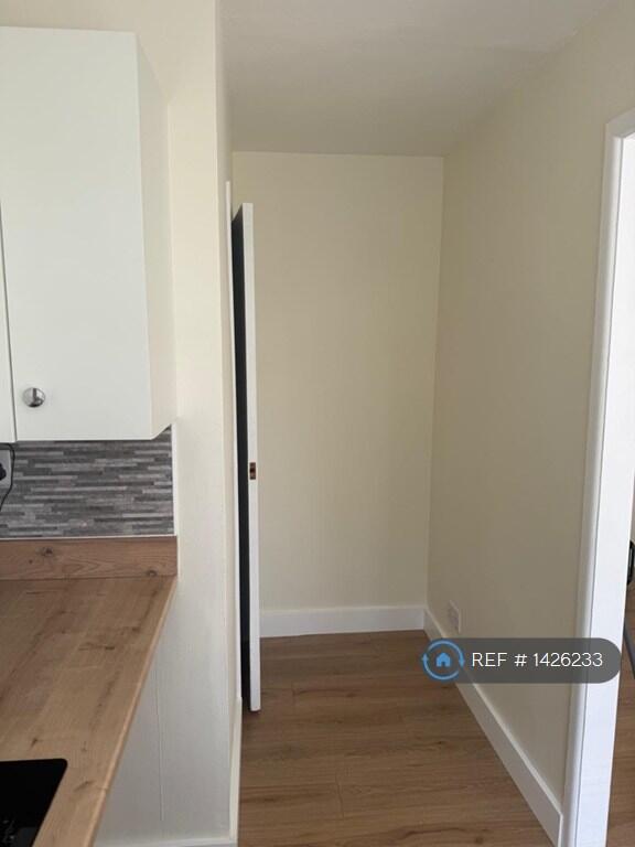 Apartment in Southampton, Totton, Totton and Eling - More