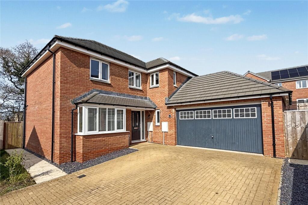 Main image of property: Maple Grove, Ivybridge, Devon, PL21