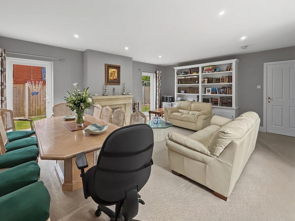 House in Salford, Greater Manchester - View 5