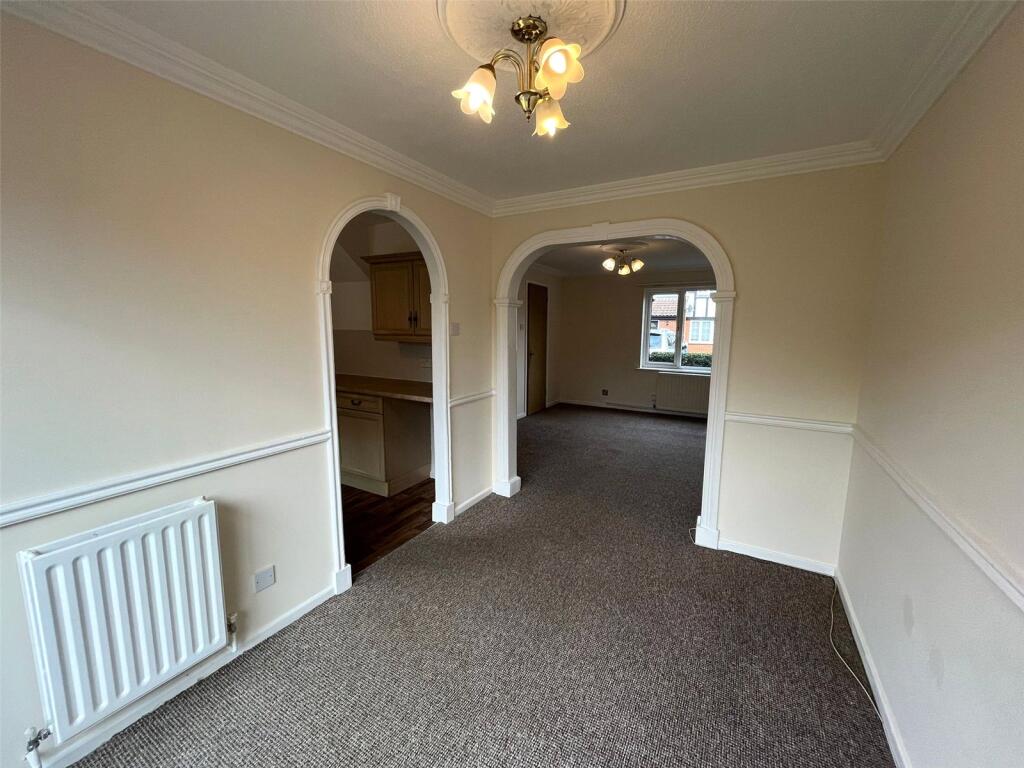 Russell Road, Toddington, Dunstable photo 3