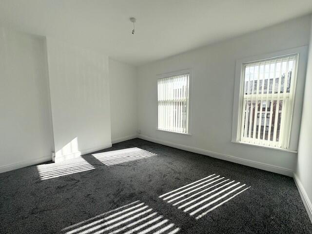 Bury Road, BL2 photo 5