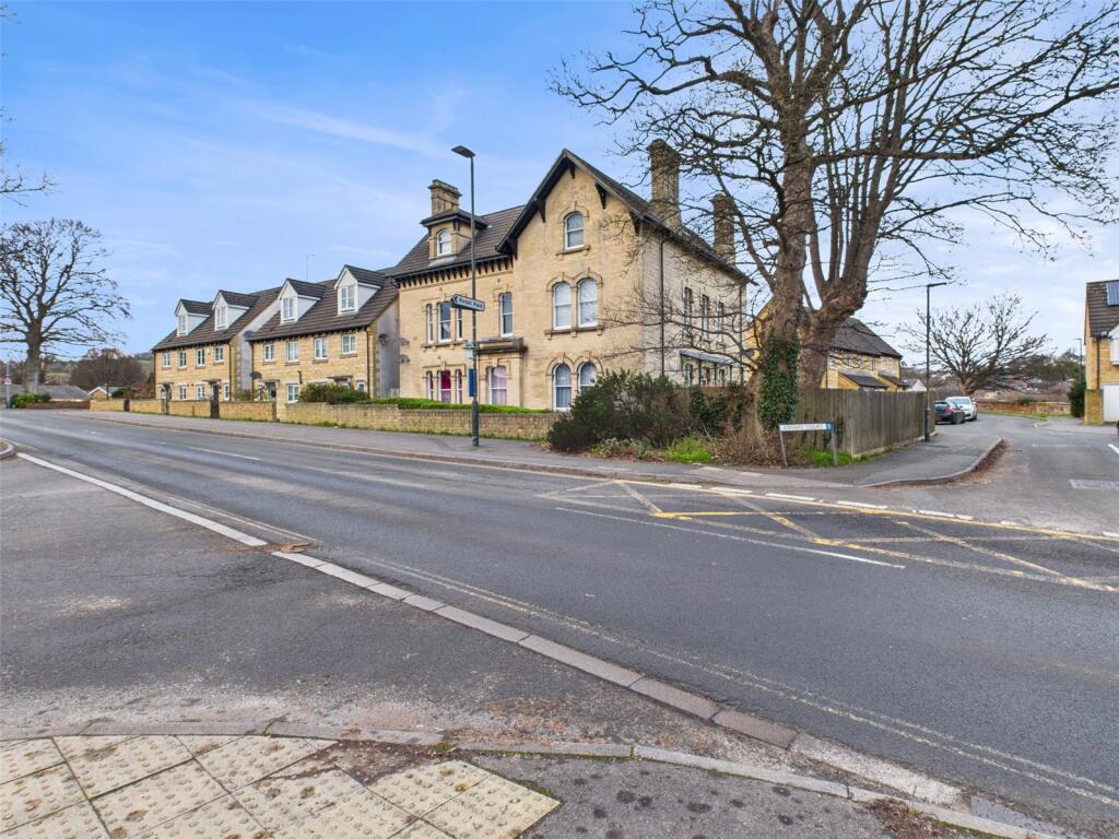 Main image of property: Cashes Green Road, Stroud, Gloucestershire, GL5