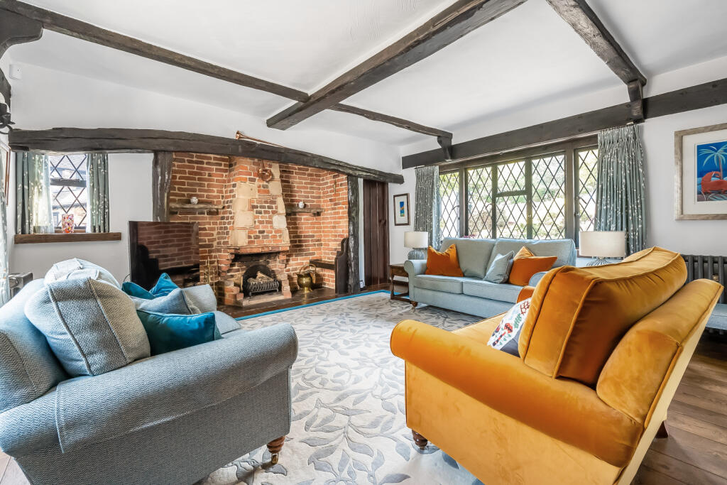 House in Croydon - View 3