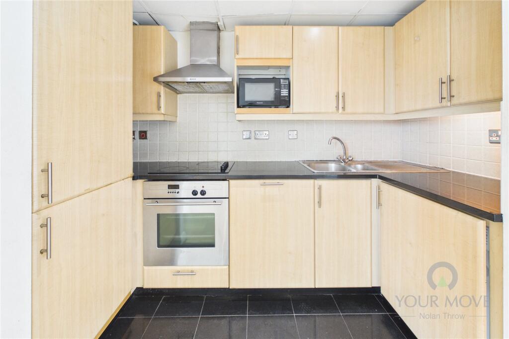 Apartment in Northampton - View 4