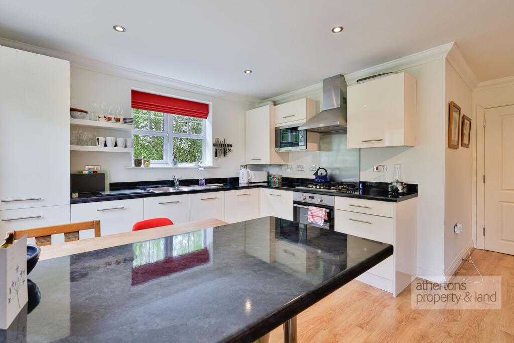 Apartment in Ribble Valley, Barrow - View 5