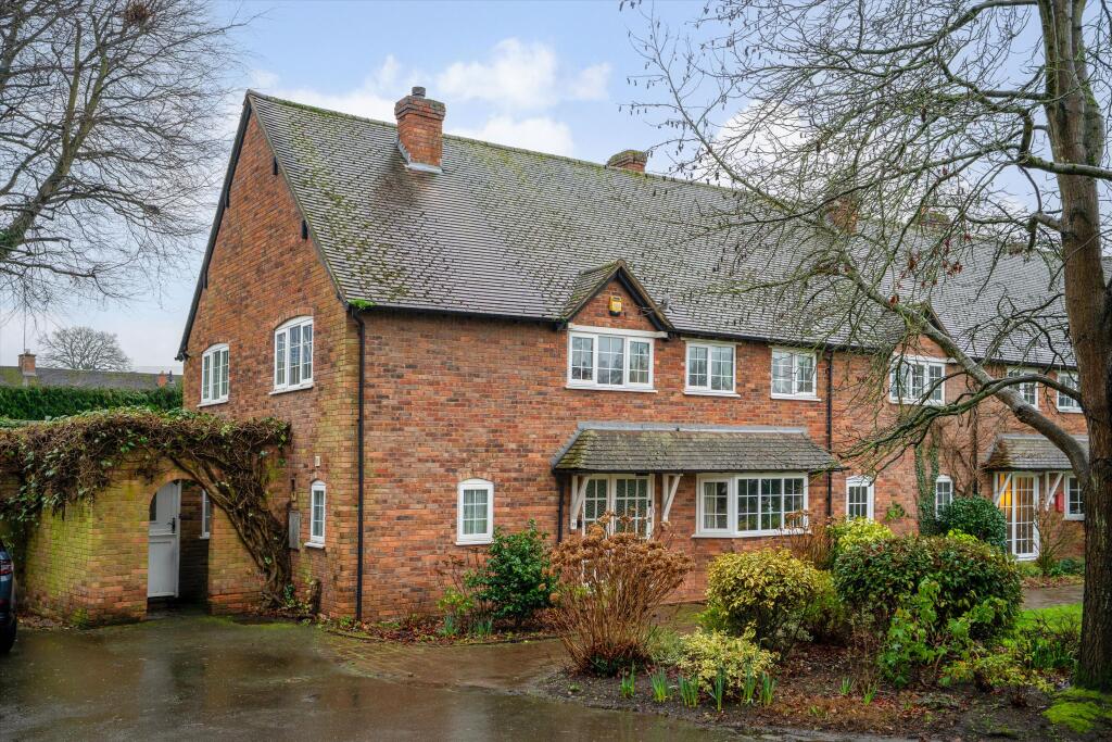 Main image of property: Bridge End, Warwick, Warwickshire CV34