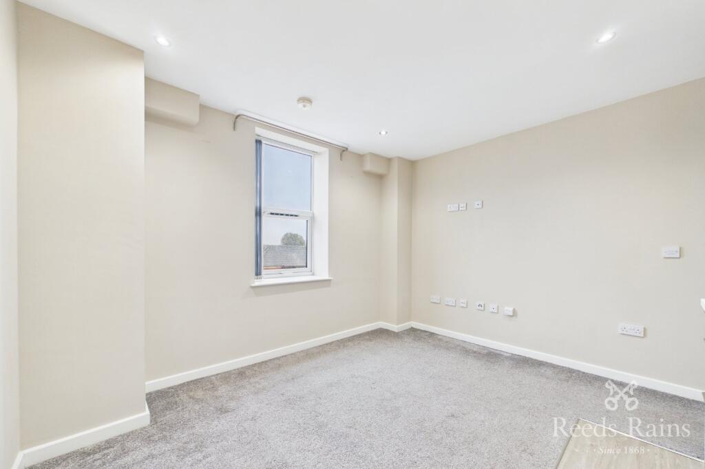 Apartment in Preston - View 5