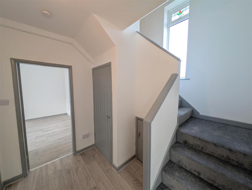 House in Darlington, Eastbourne - View 2