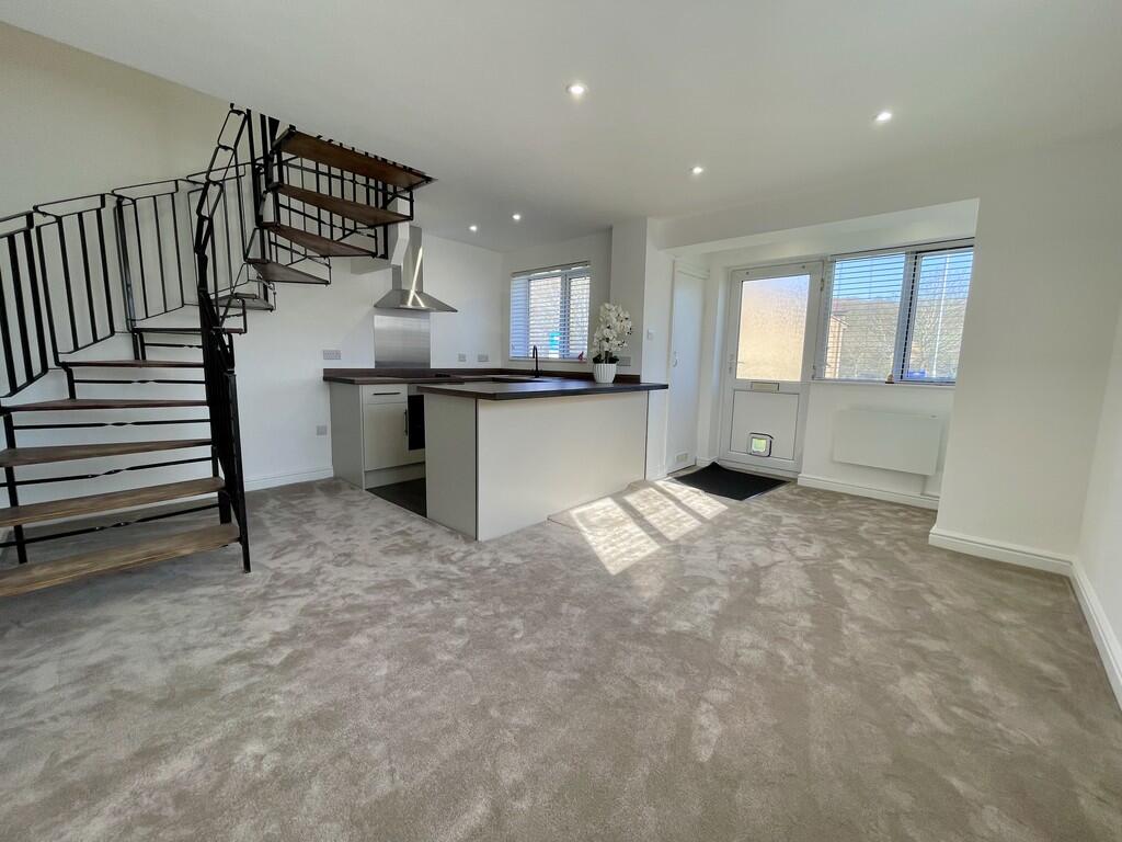 Main image of property: Ravensthorpe Drive, Loughborough