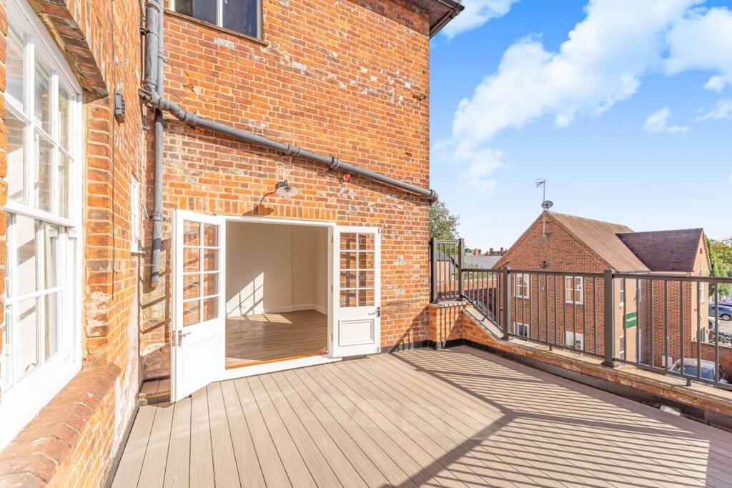 Apartment in South Oxfordshire, Henley-on-Thames - More