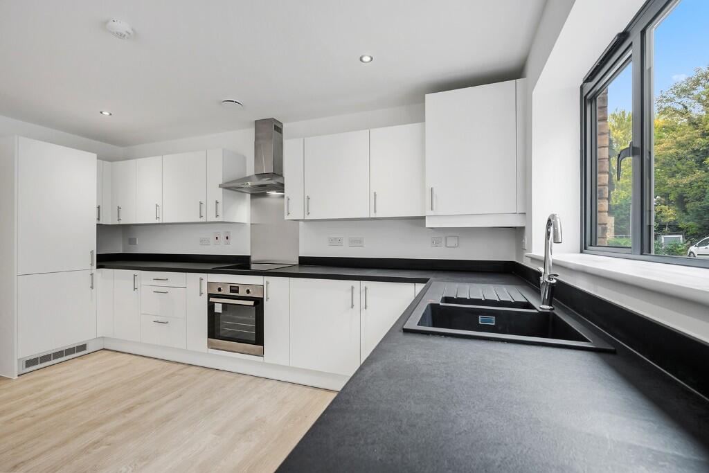 Bridgewater Close, Nottingham, Nottinghamshire, NG2 photo 3