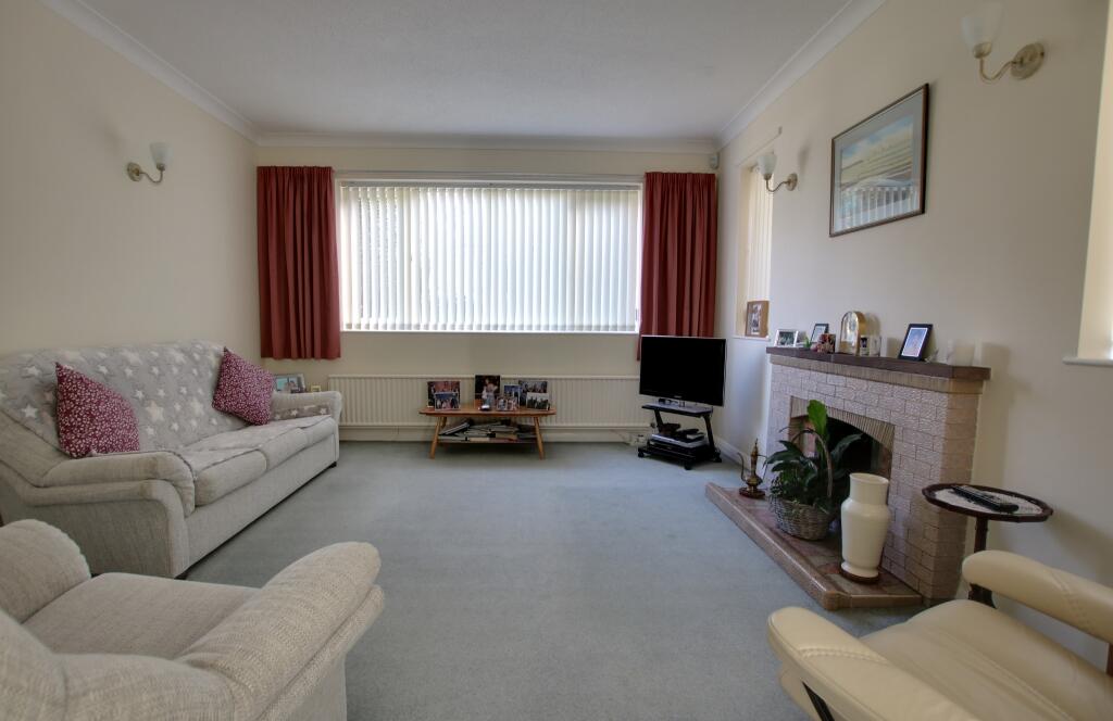 House in Southampton, Hollybrook - View 4