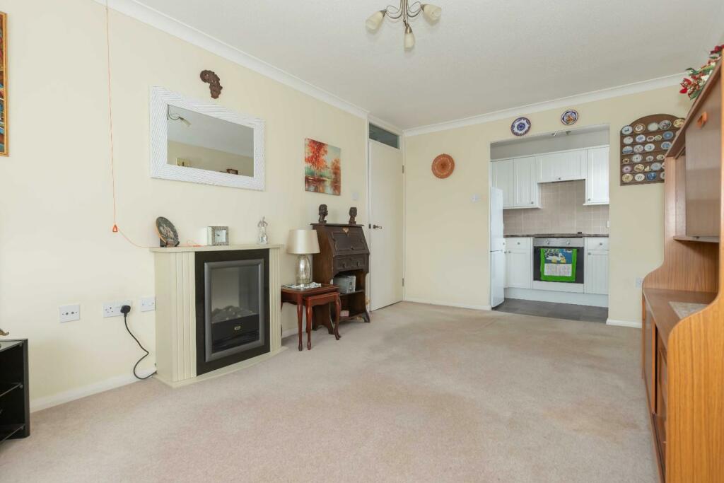 Apartment in Adur, Lancing - View 4