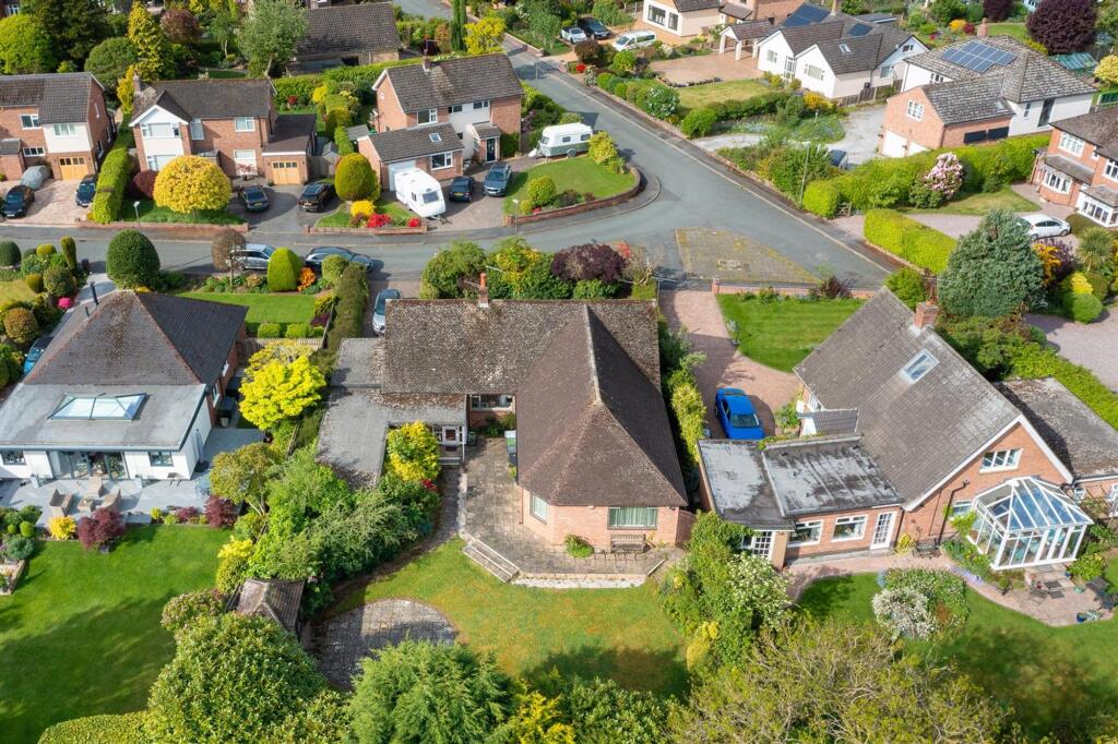3-bed detached on Hornby Drive, Nantwich, CW5, £475,000