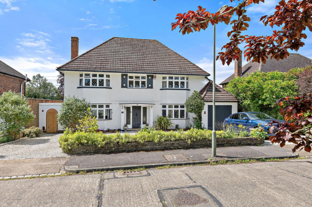 4-bed detached on Longdown Lane North, Epsom, Surrey, KT17 3JG, £1,235,000