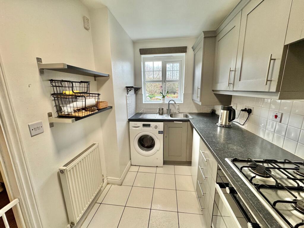 Walsingham Drive, Nuneaton, CV10 photo 4