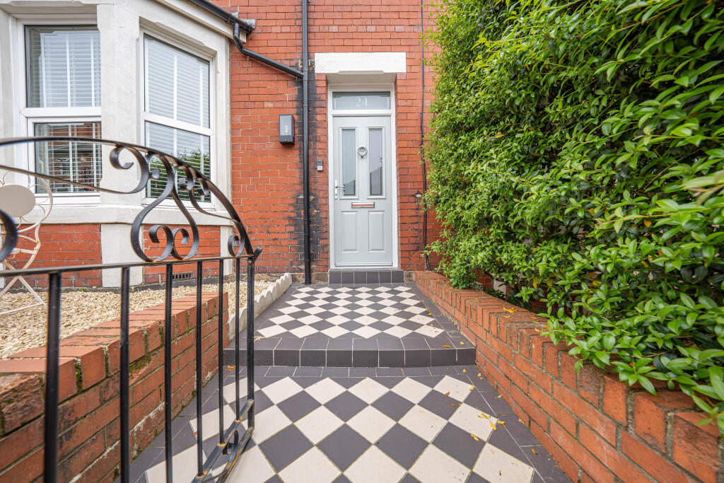 4-bed terraced on Beaconsfield Avenue, Low Fell, Gateshead, £385,000