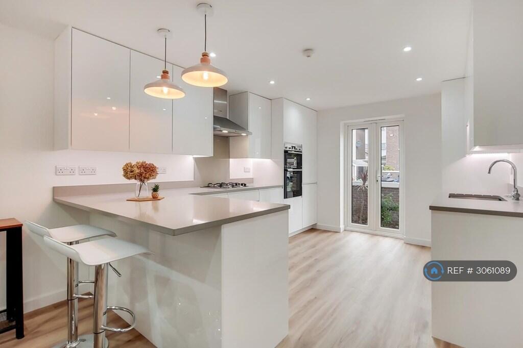 Main image of property: Sextant Avenue, London, E14