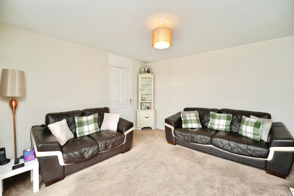 House in Bradford - View 3