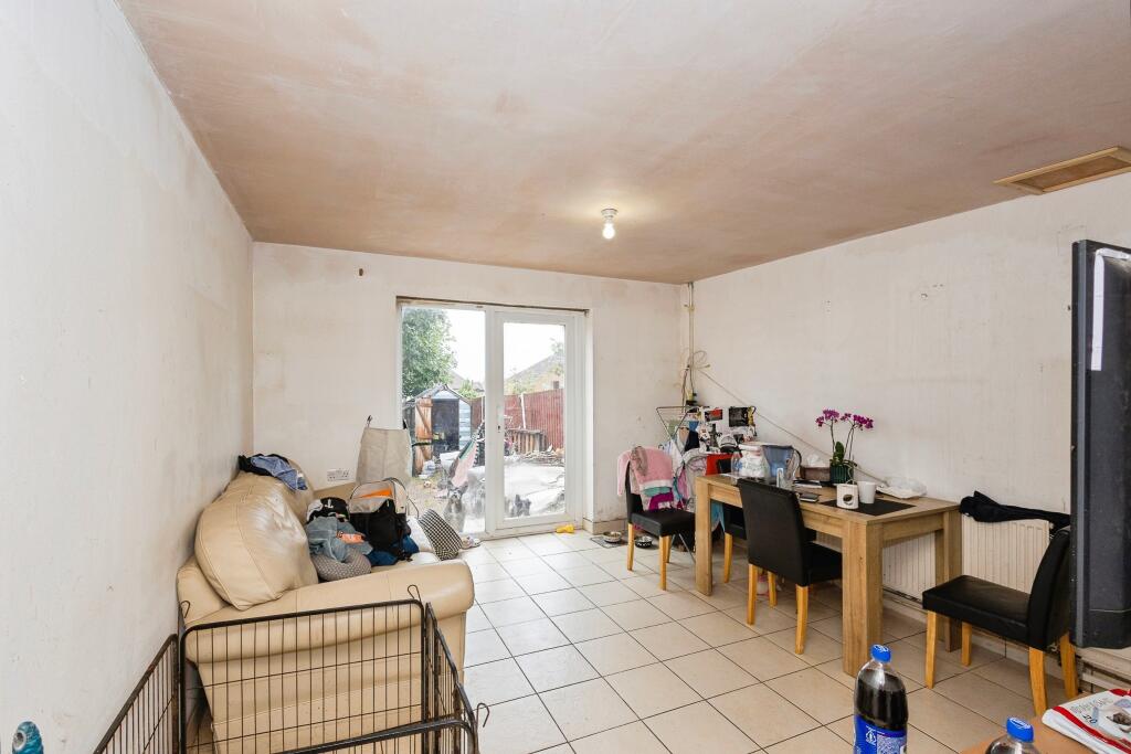 House in Portsmouth - View 3