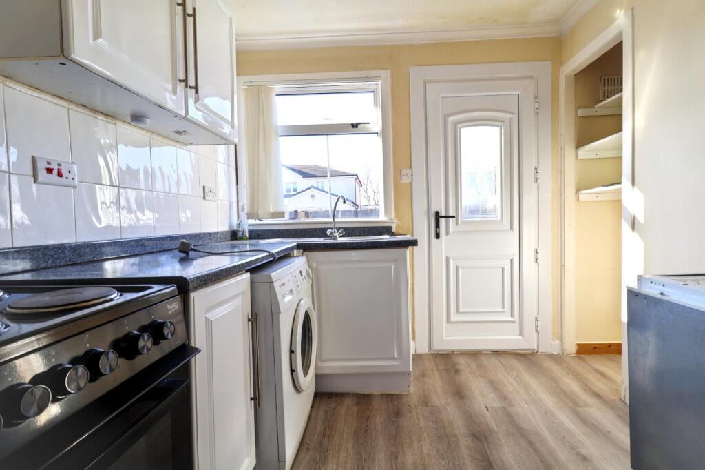 House in Paisley, Hawkhead Estate, Hawkhead - View 5