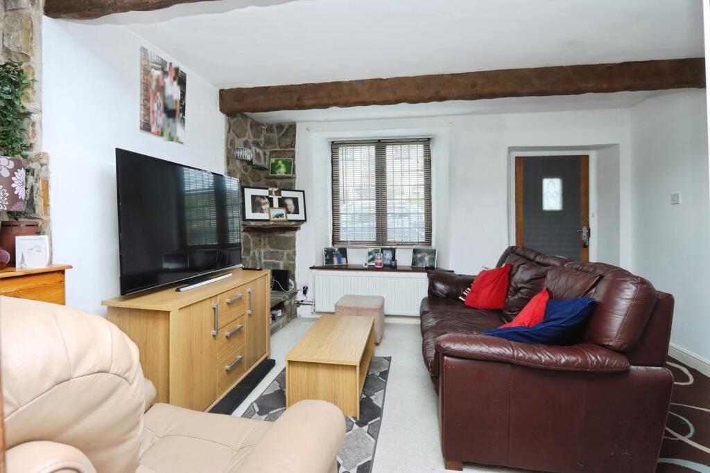 House in Sheffield, Meadowhead, Lowedges - View 2