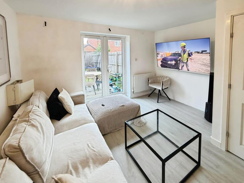 House in Peterborough, City of Peterborough - View 2